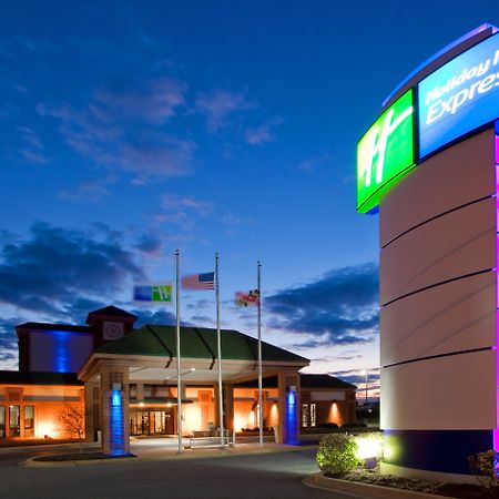 Holiday Inn Express Cambridge By Ihg Exterior foto