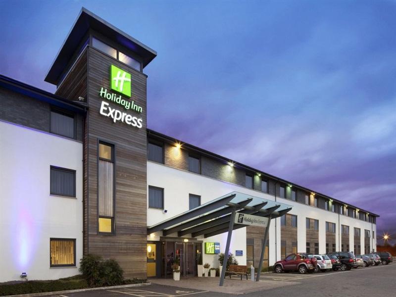 Holiday Inn Express Cambridge By Ihg Exterior foto
