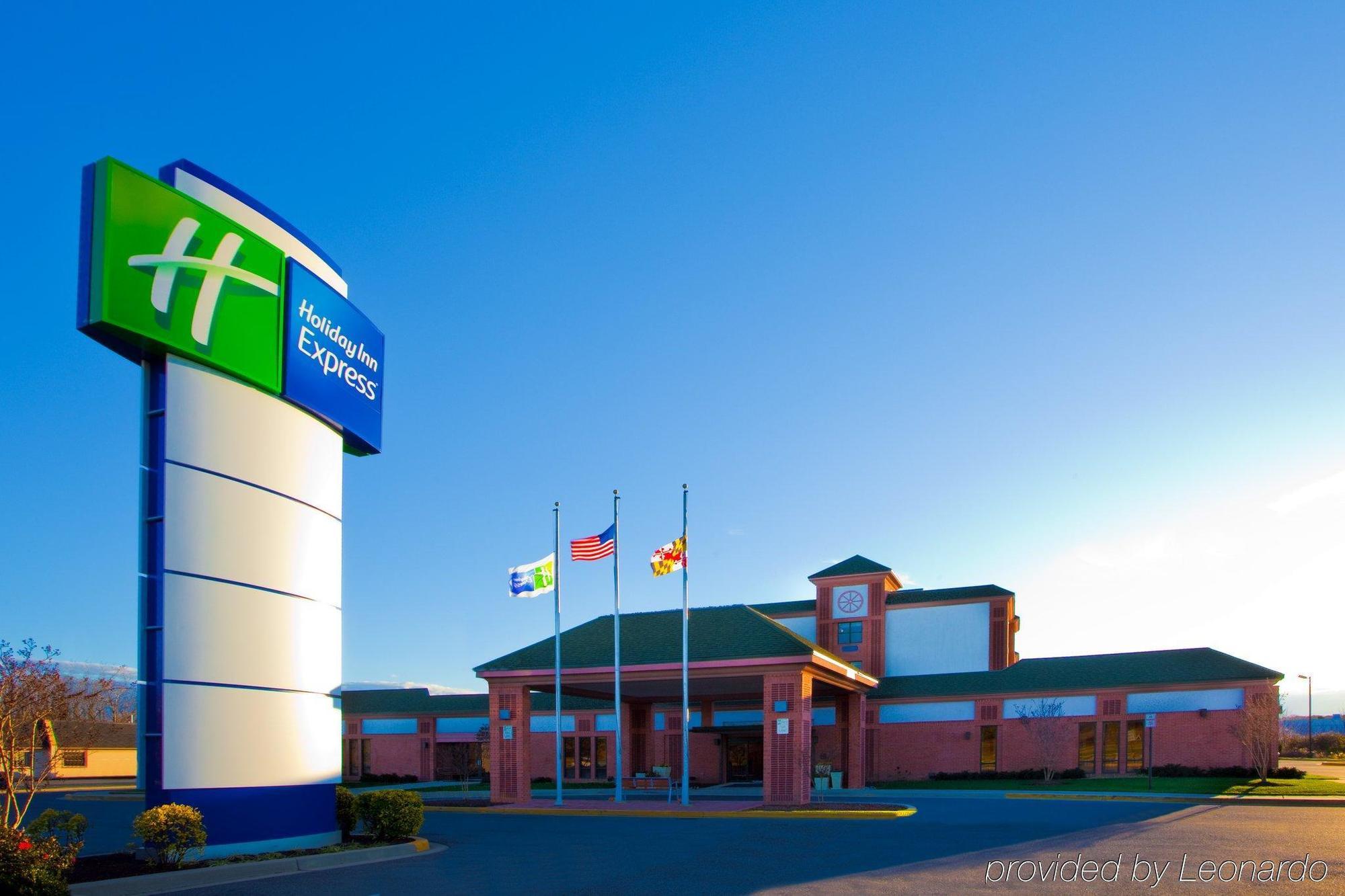 Holiday Inn Express Cambridge By Ihg Exterior foto