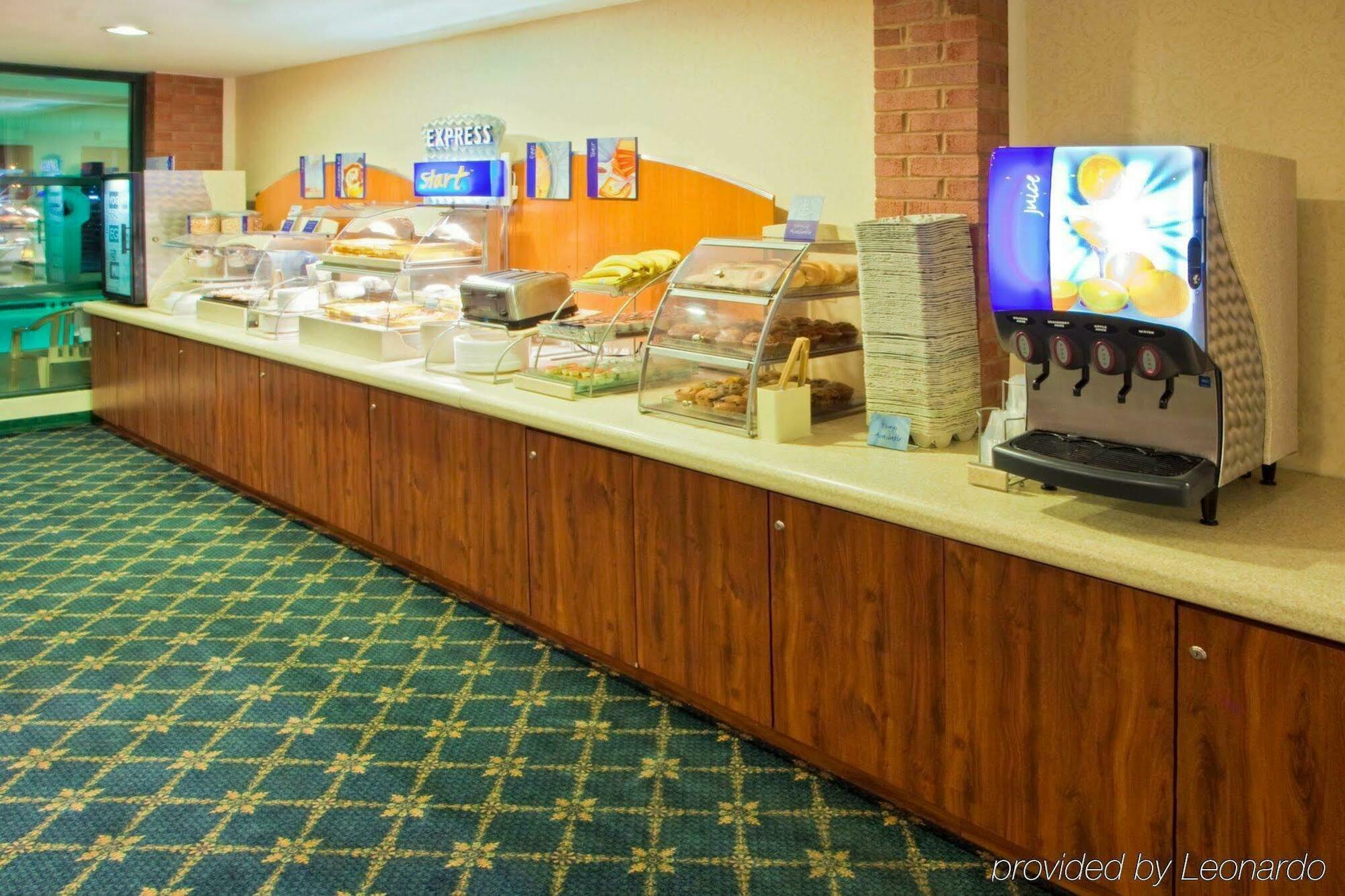 Holiday Inn Express Cambridge By Ihg Restaurante foto